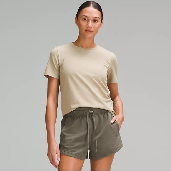 lululemon athletica Pants - Lululemon Athletica Inner Glow High-Rise Short 3" Size 6